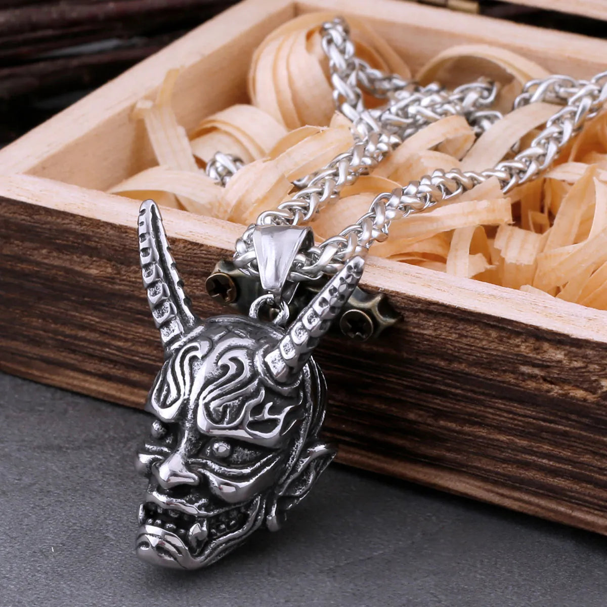 JAPANESE HANNYA MASK NECKLACE - Cozilia