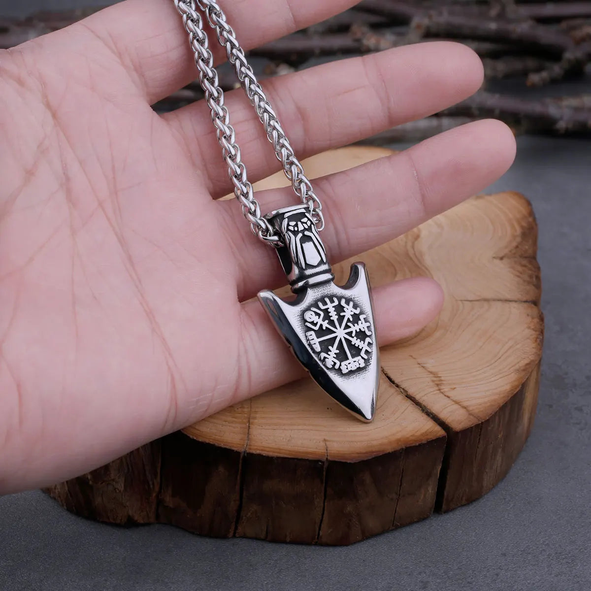 VIKING VEGVISIR ARROWHEAD NECKLACE - Cozilia