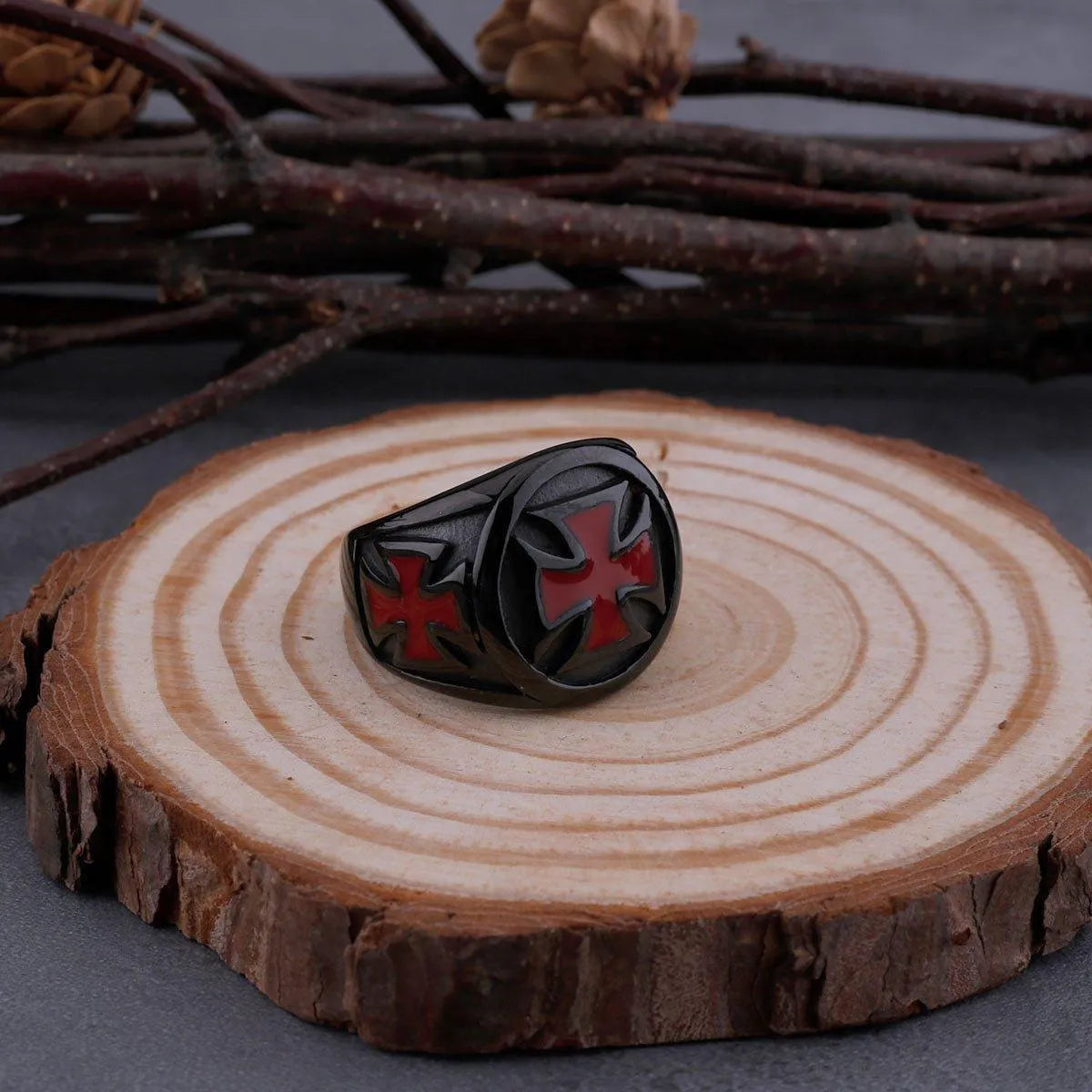 BLACK RED CROSS RING - Cozilia