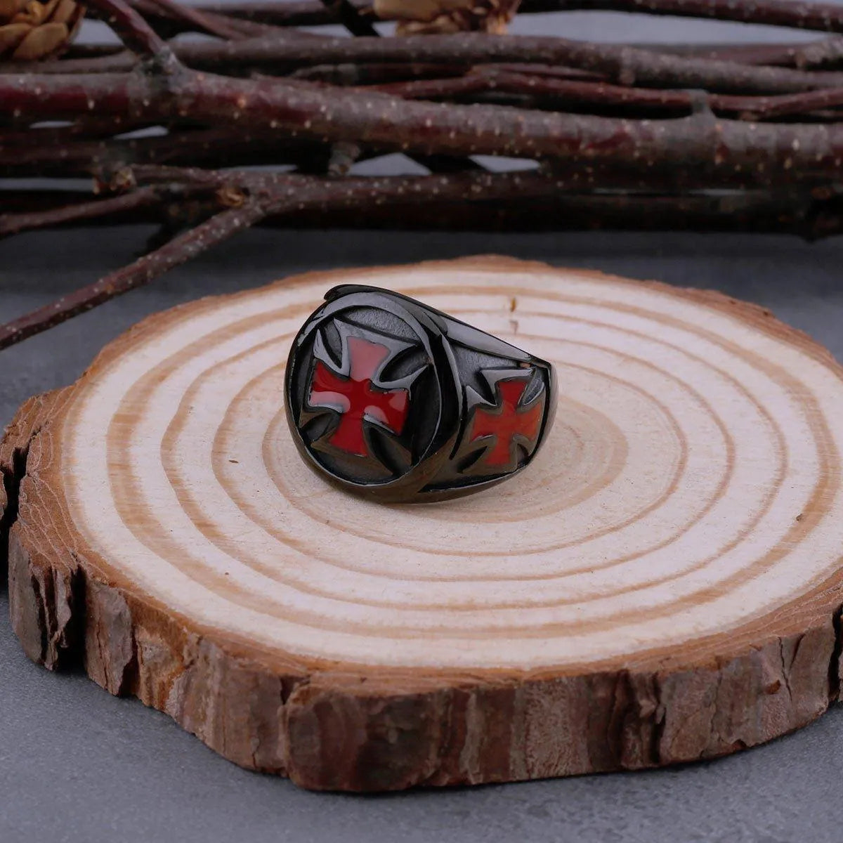 BLACK RED CROSS RING - Cozilia