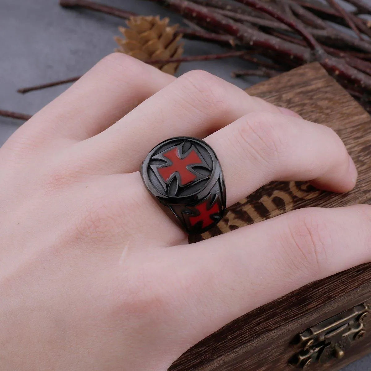 BLACK RED CROSS RING - Cozilia