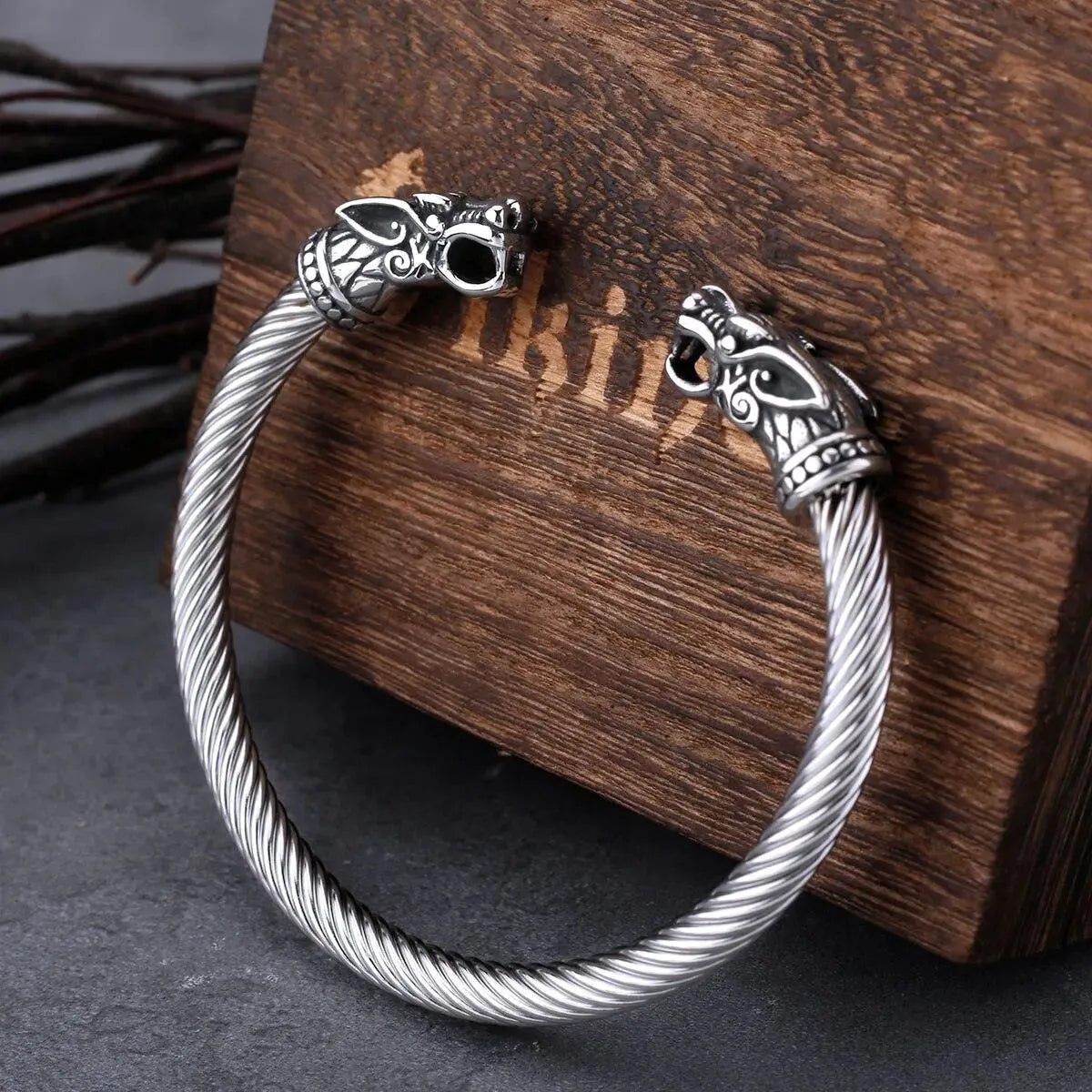 GERI AND FREKI WOLF HEAD TORC BRACELET - Cozilia