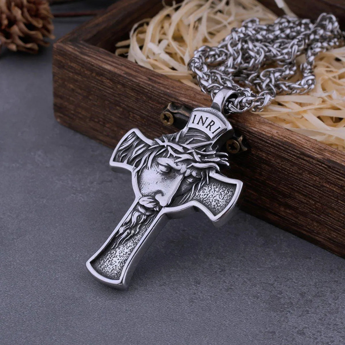 JESUS CROSS NECKLACE - Cozilia