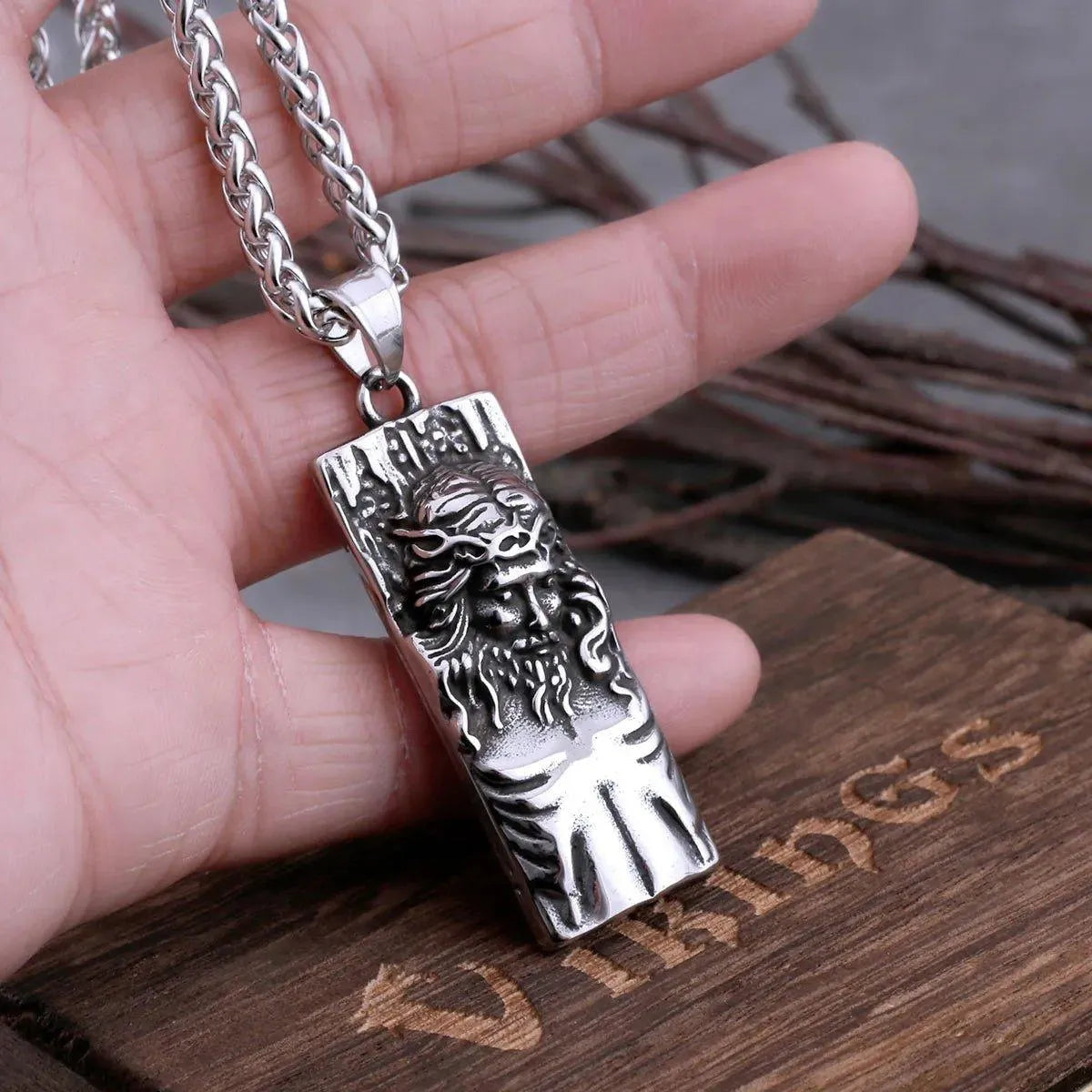 JESUS PENDANT NECKLACE - Cozilia