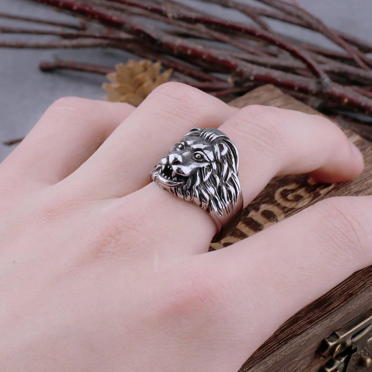 LION HEAD RING - Cozilia