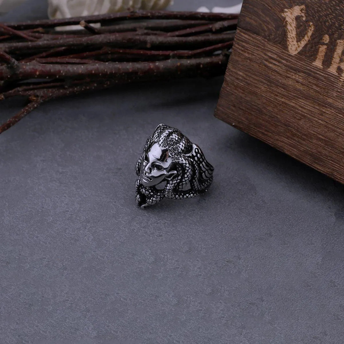 MEDUSA HEAD RING - Cozilia