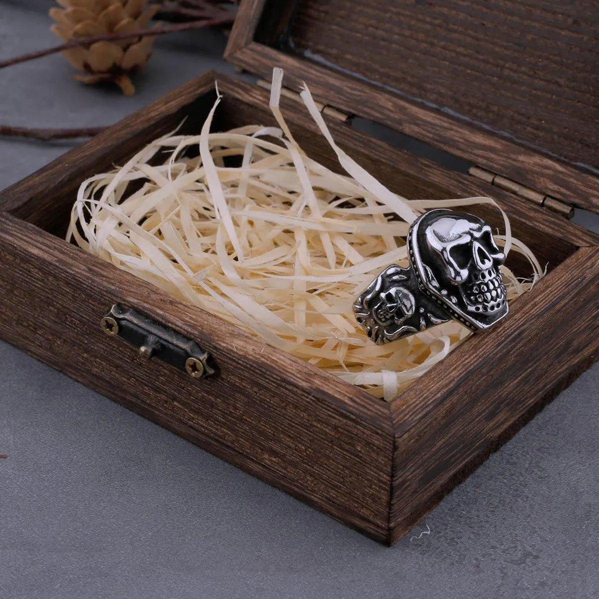 NEO-GOTHIC SKULL RING - Cozilia