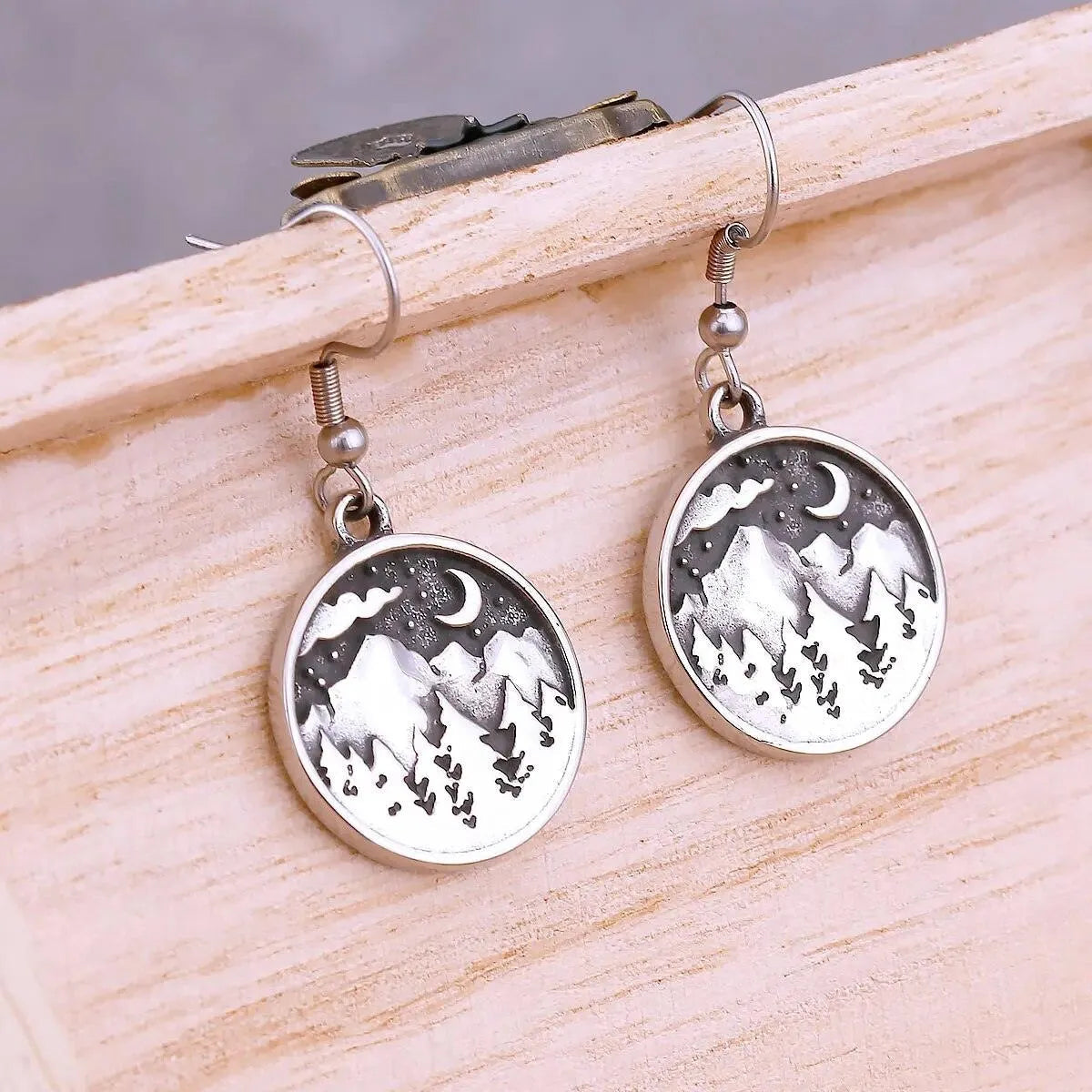 FOREST NIGHT DROP EARRING - Cozilia