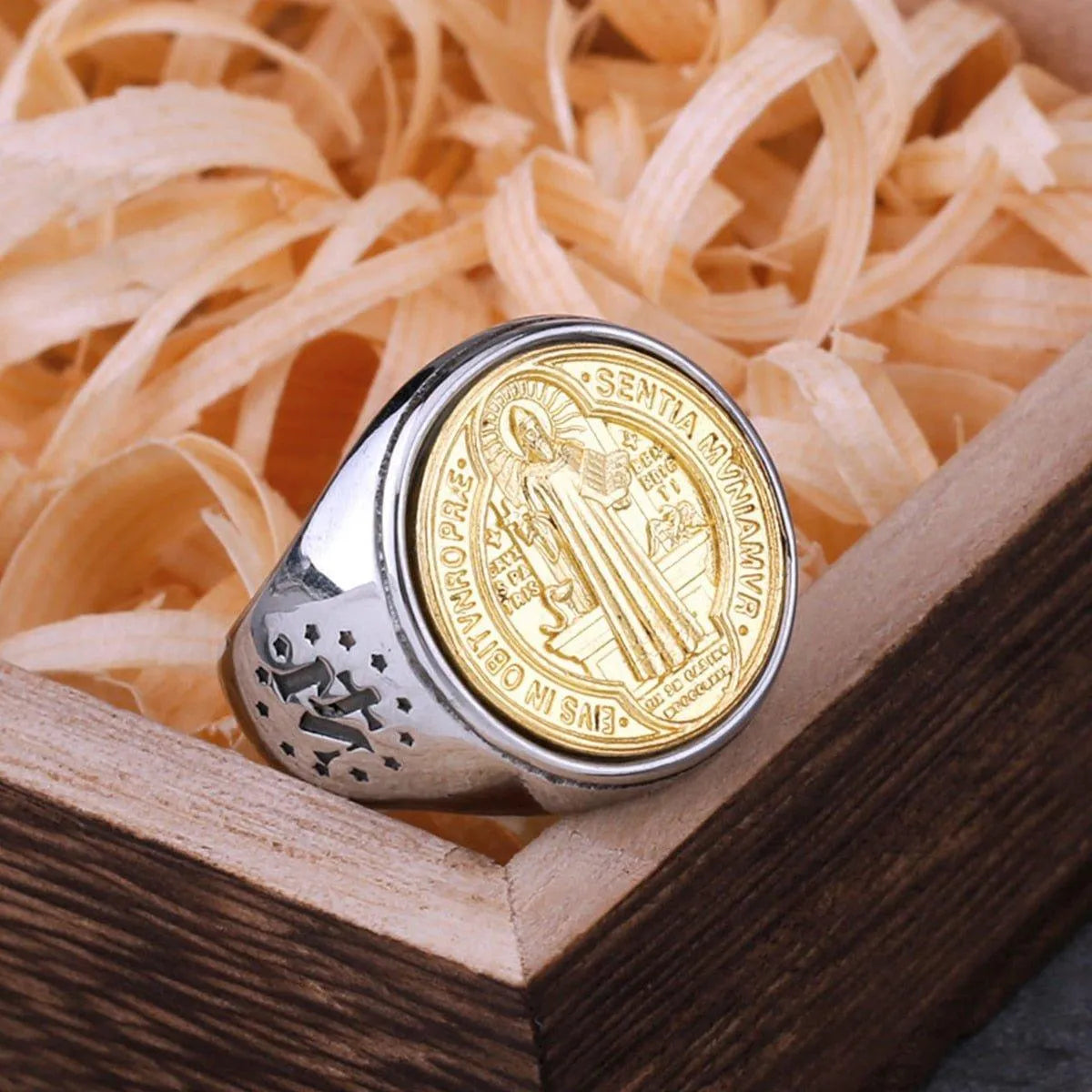 SAINT BENEDICT OF NURSIA RING - Cozilia