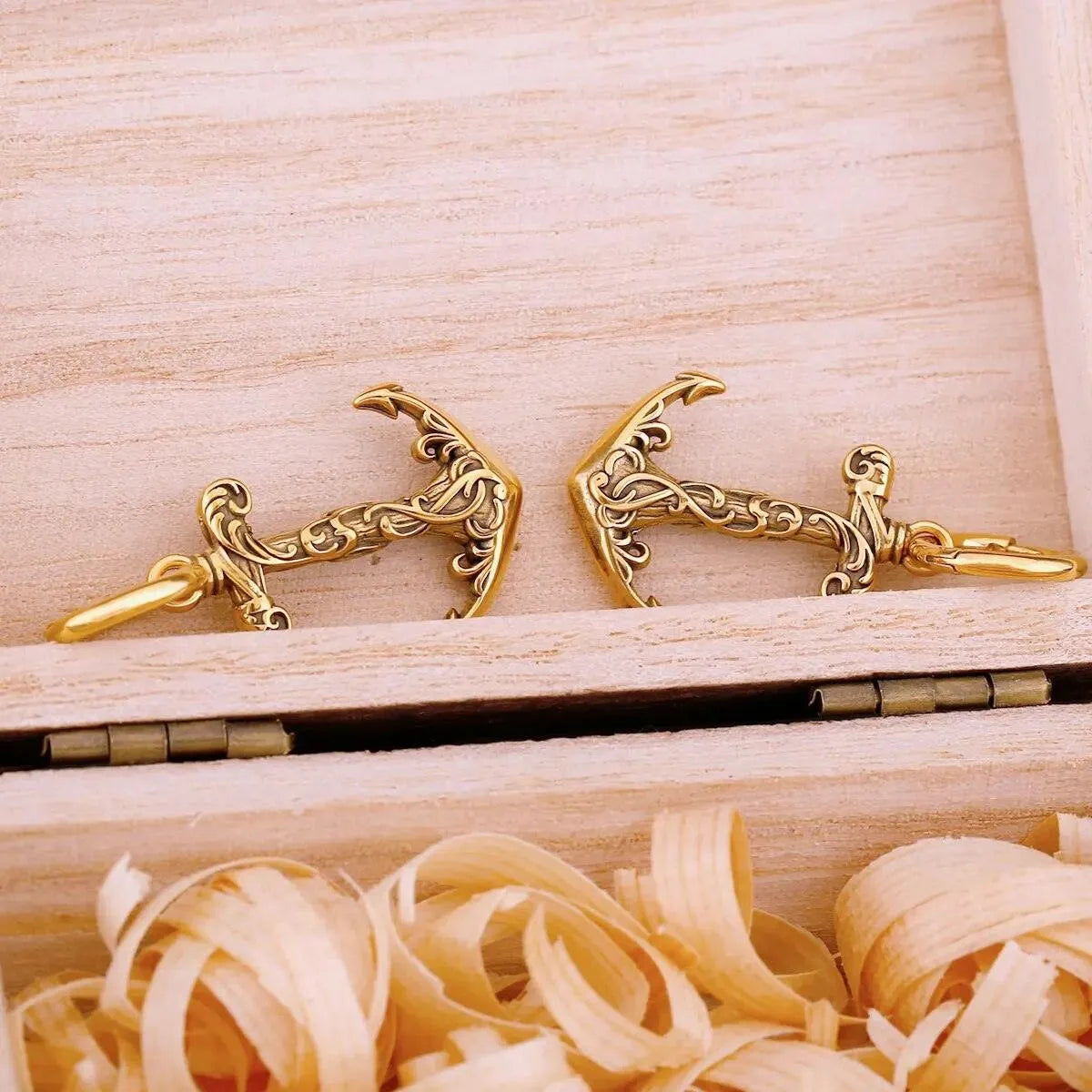 SHIP ANCHOR DROP EARRING - GOLD - Cozilia