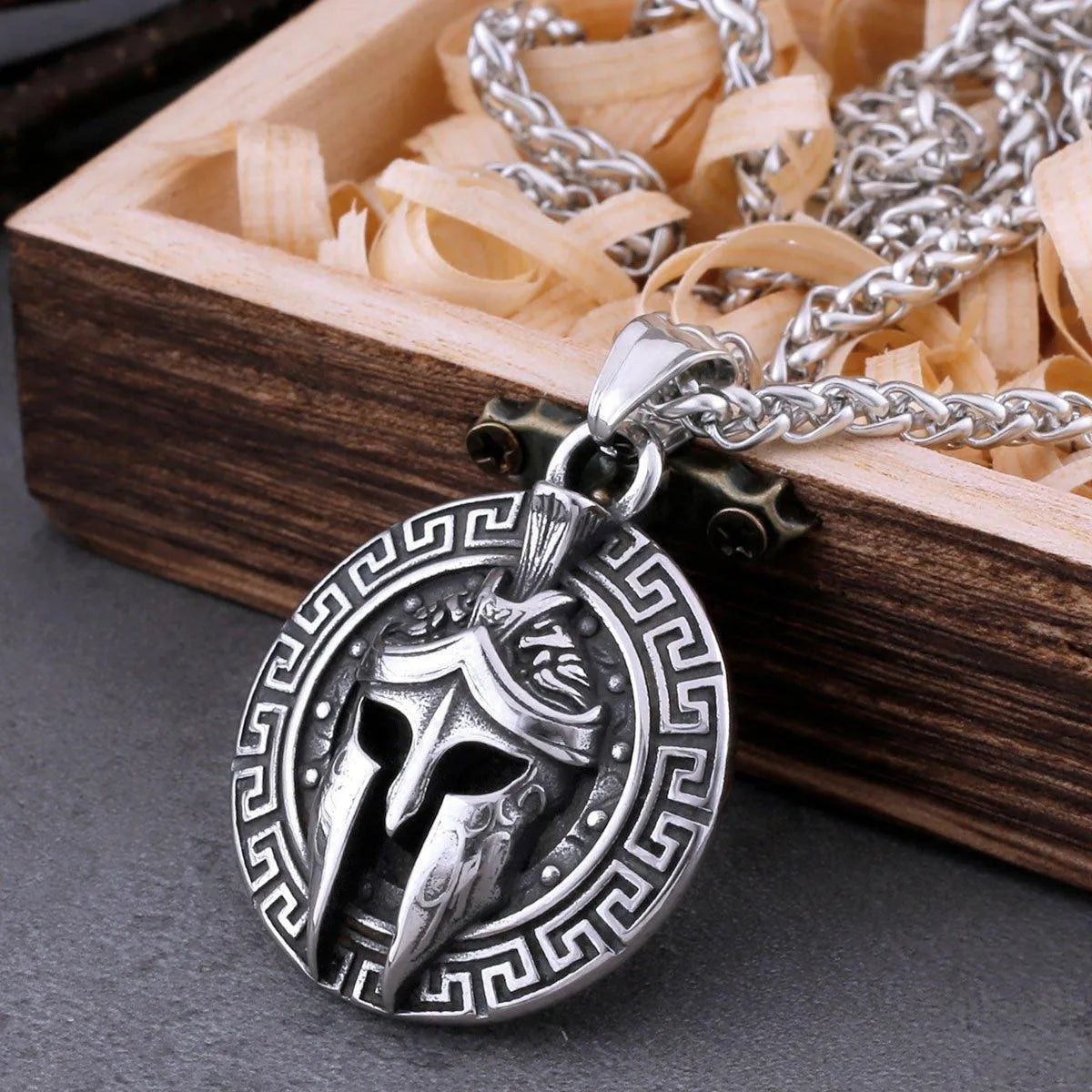 SPARTAN WARRIOR HELMET NECKLACE - Cozilia