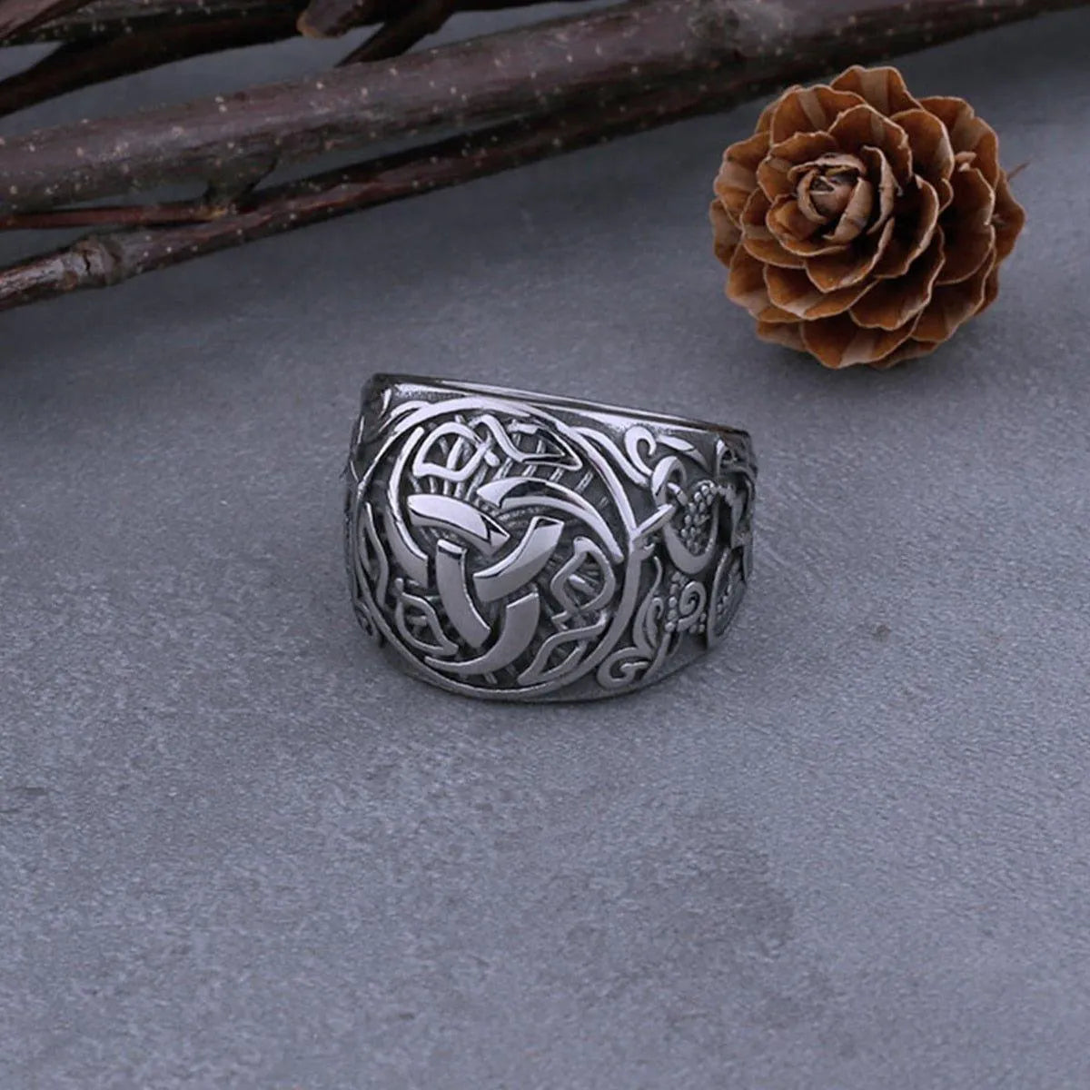 VIKING ORNAMENTAL CELTIC KNOT RING - Cozilia