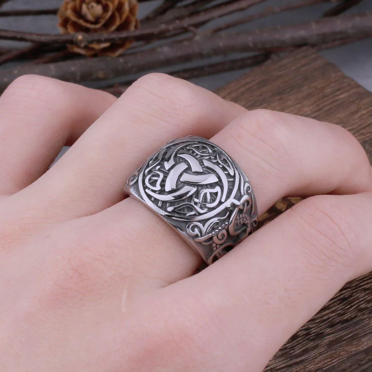 VIKING ORNAMENTAL CELTIC KNOT RING - Cozilia