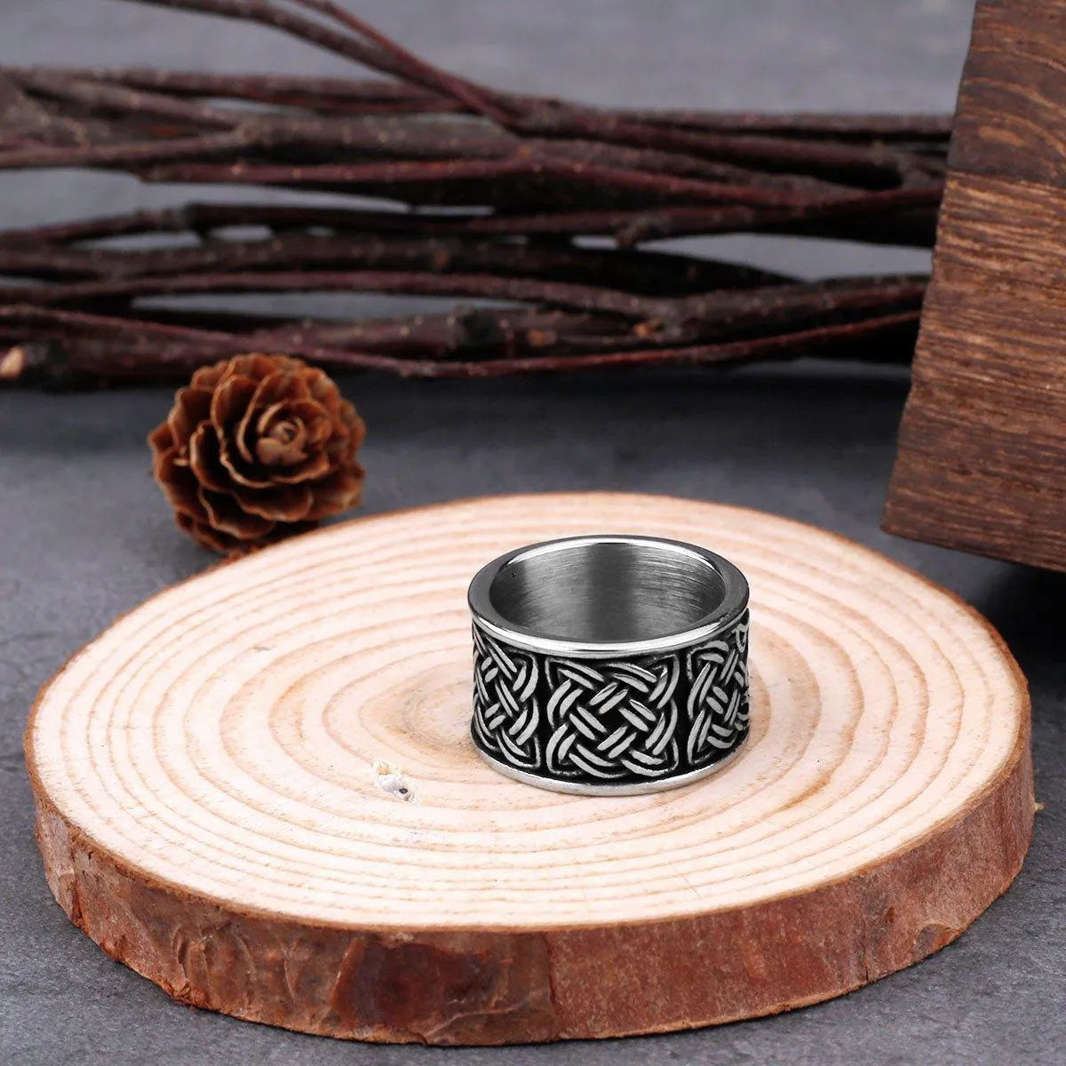 VIKING RUNE BEAR RING - Cozilia