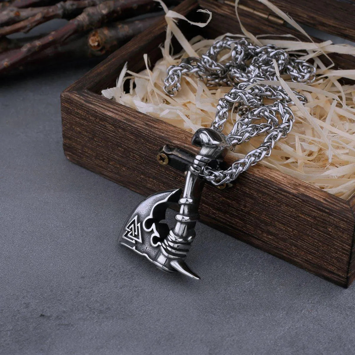 VIKING VALKNUT AXE NECKLACE - Cozilia