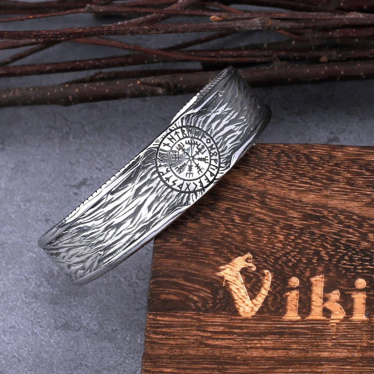 VIKING VEGVISIR CUFF - Cozilia