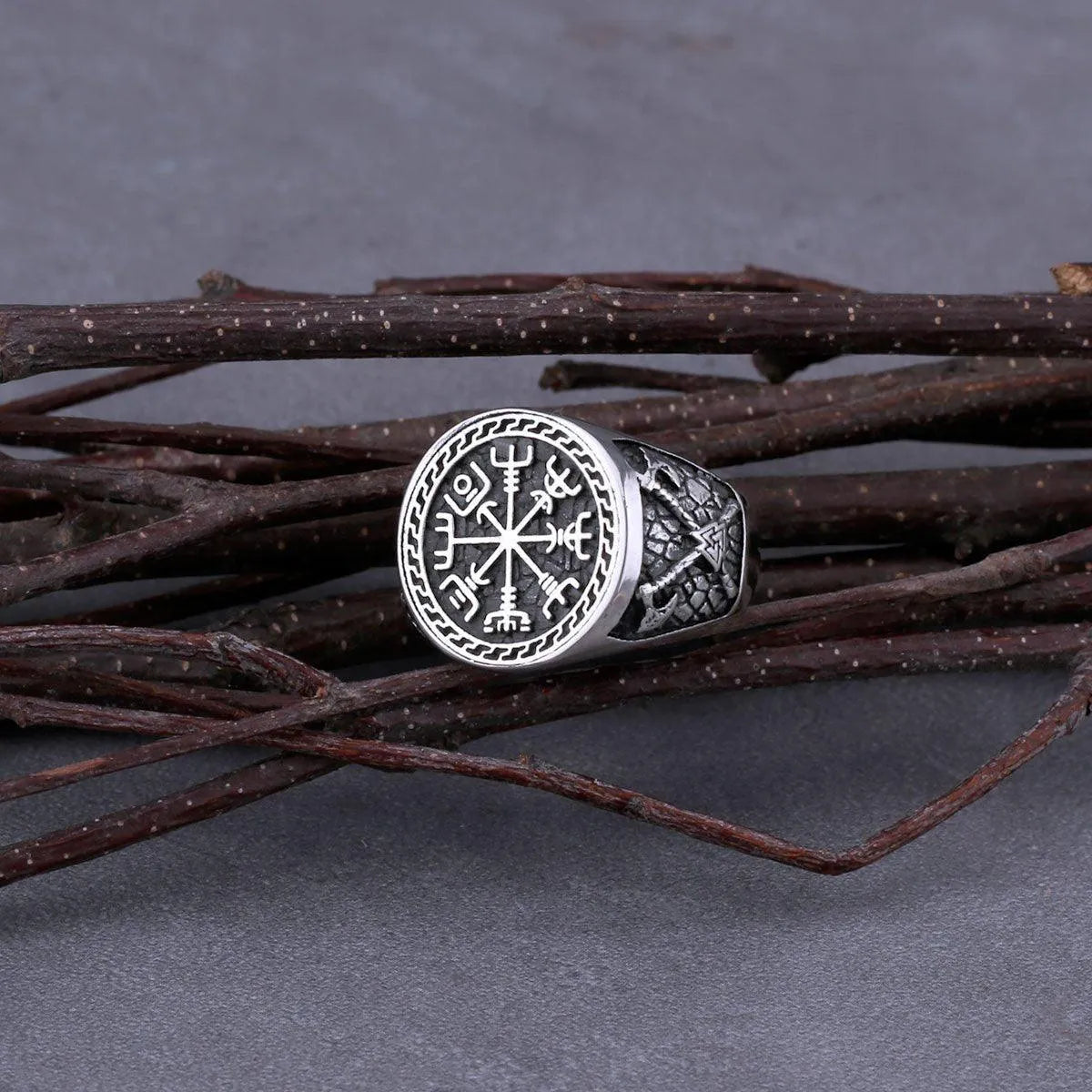 VIKING VEGVISIR RING - Cozilia