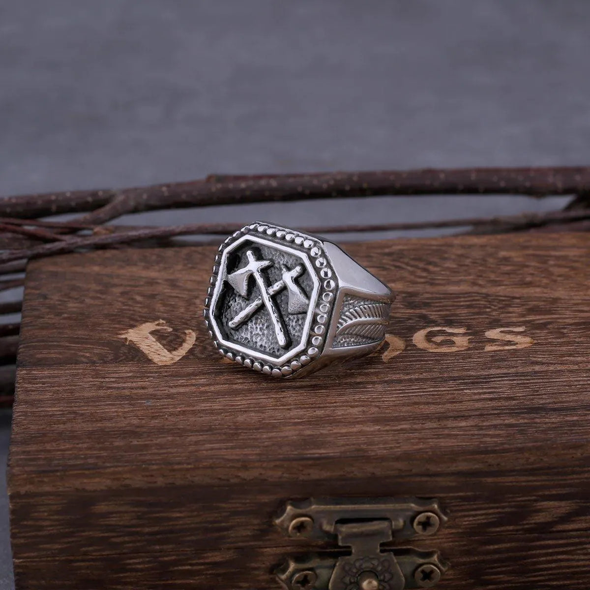 VIKING WARRIOR AXE RING - Cozilia