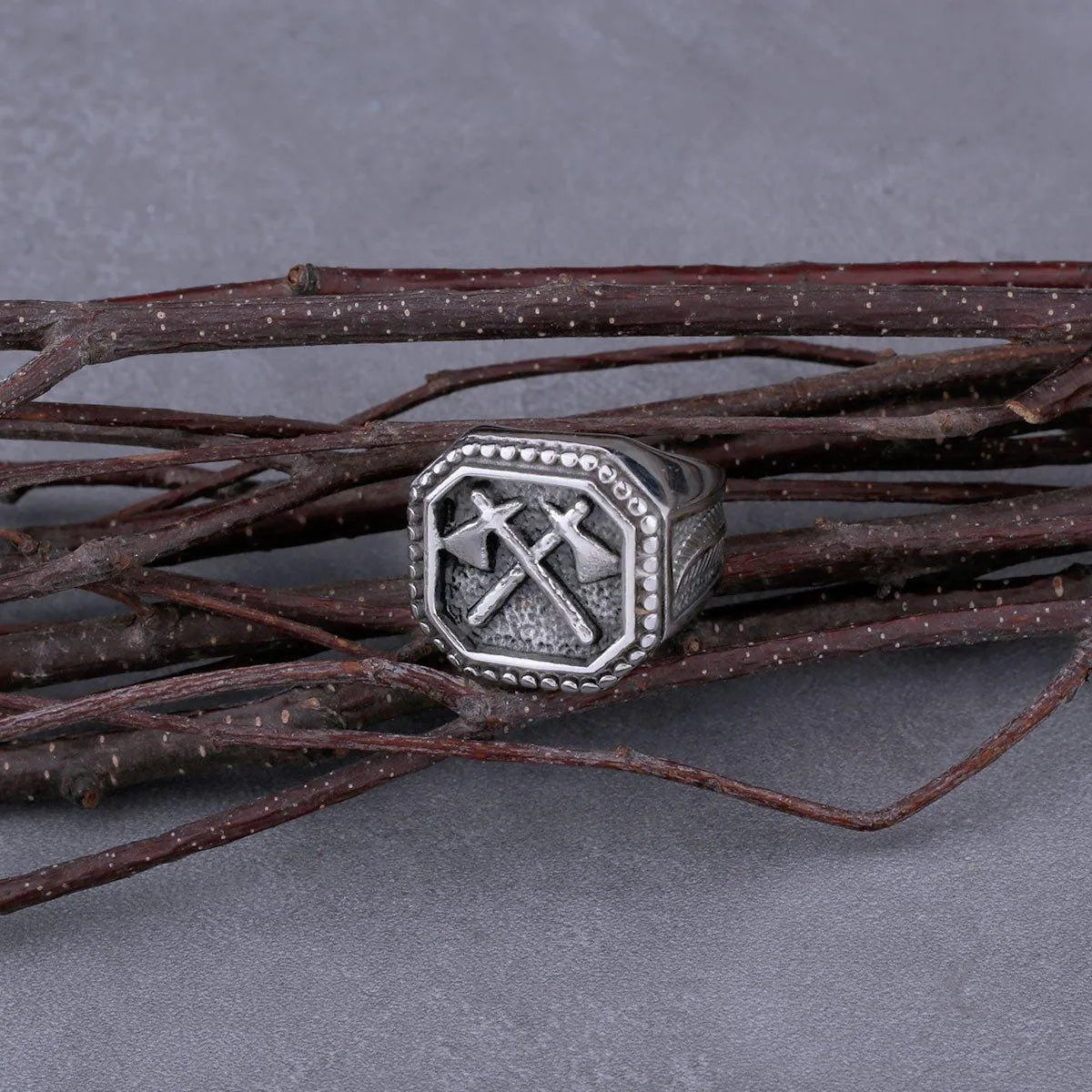 VIKING WARRIOR AXE RING - Cozilia