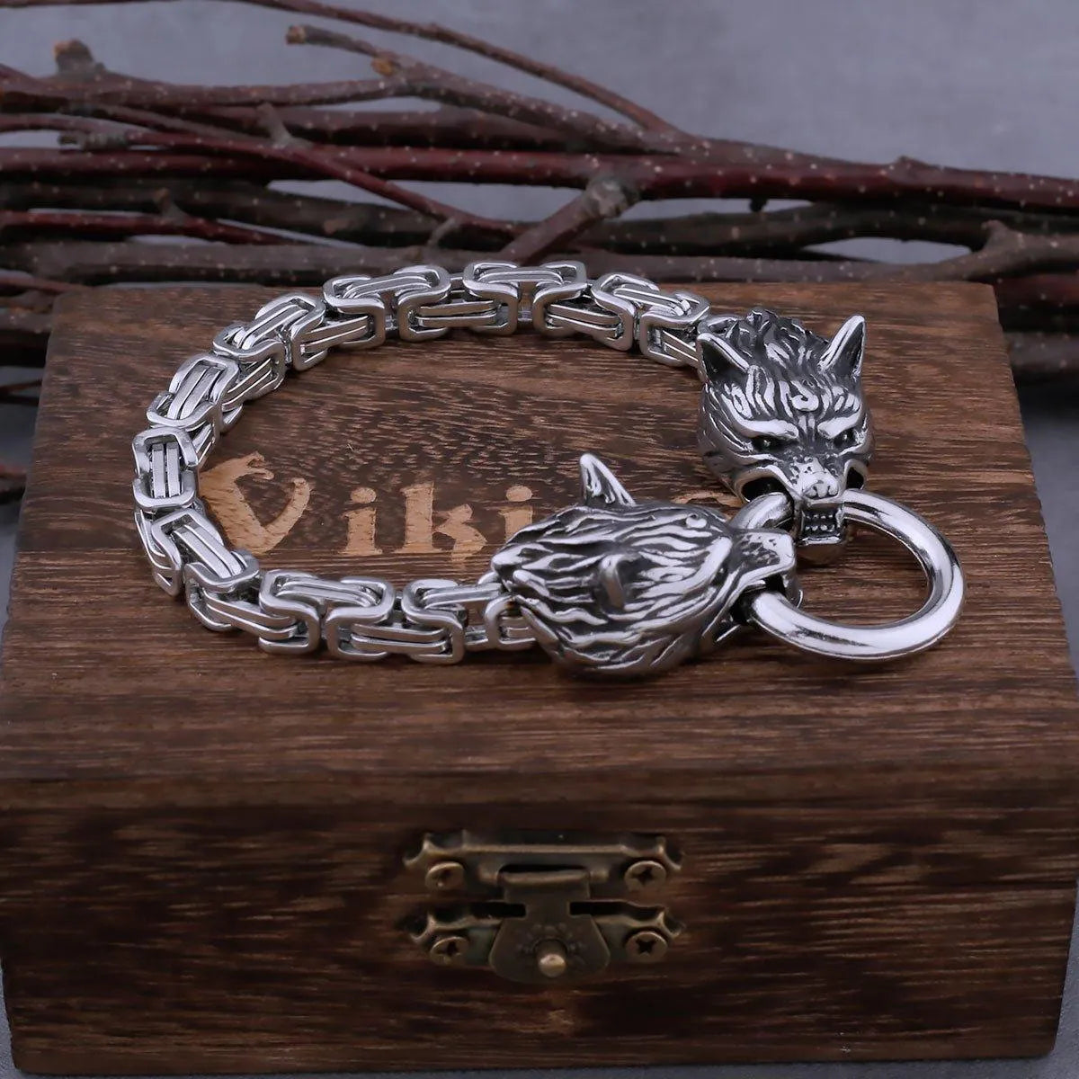 VIKING WOLF BRACELET - Cozilia